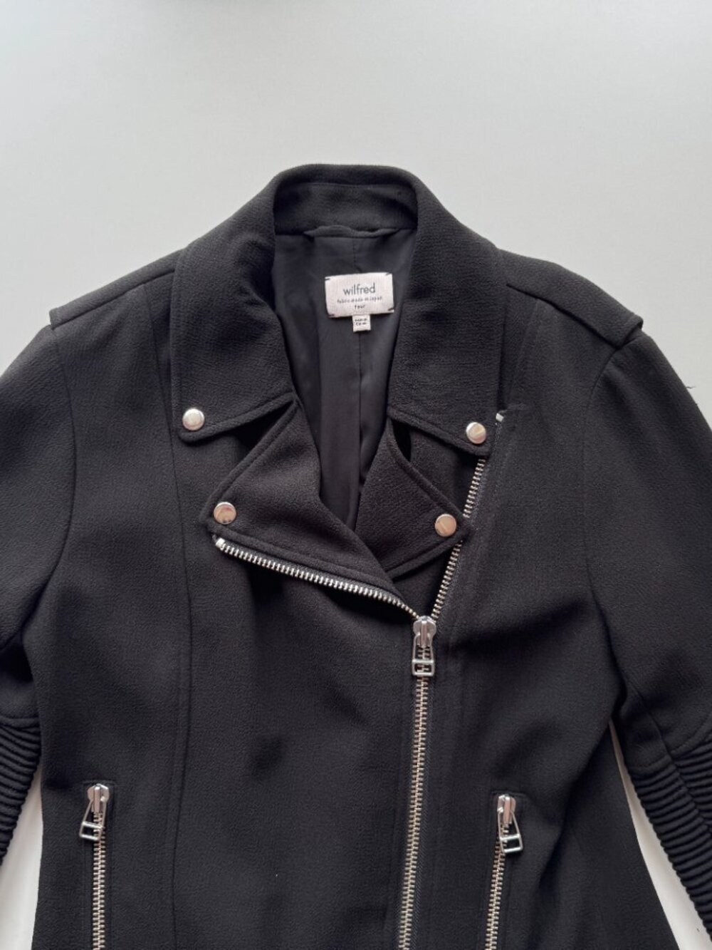 Aritzia WILFRED Montesson Black Crepe Motorcycle Moto Biker Jacket, Size 4 - Picture 7 of 12